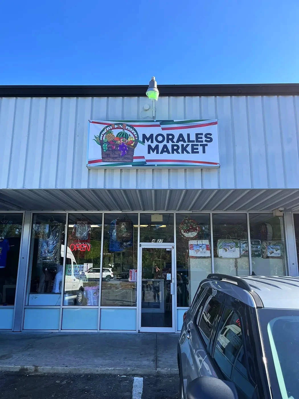 Morales Market